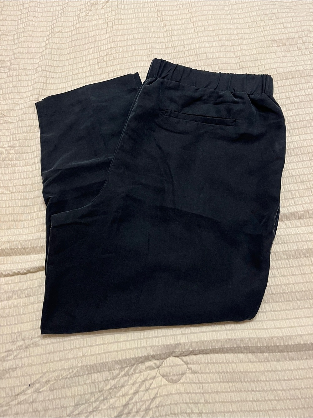 Investments Women's Black Elastic-Waist Joggers